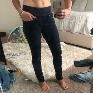 Gap skinny maternity jeans